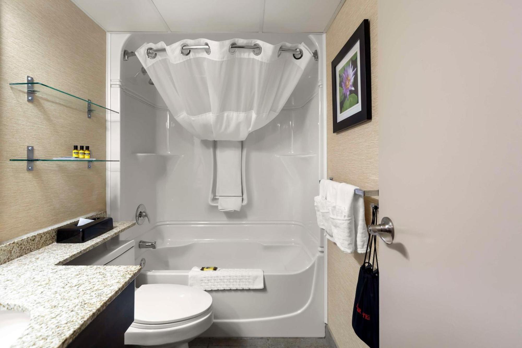 Best Western Plus City Centre Inn Edmonton Exterior foto