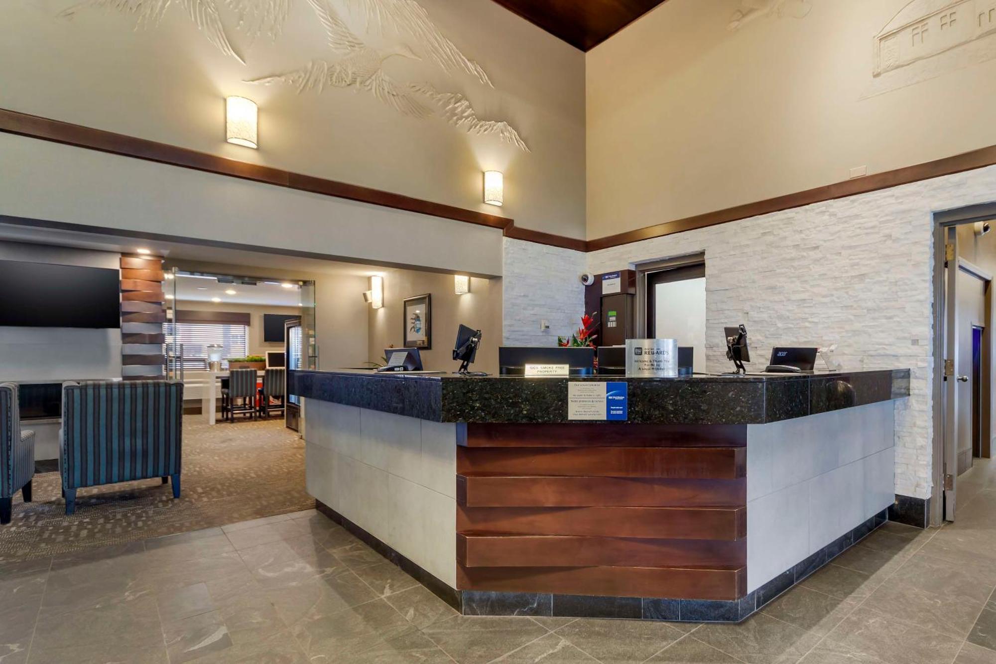 Best Western Plus City Centre Inn Edmonton Exterior foto