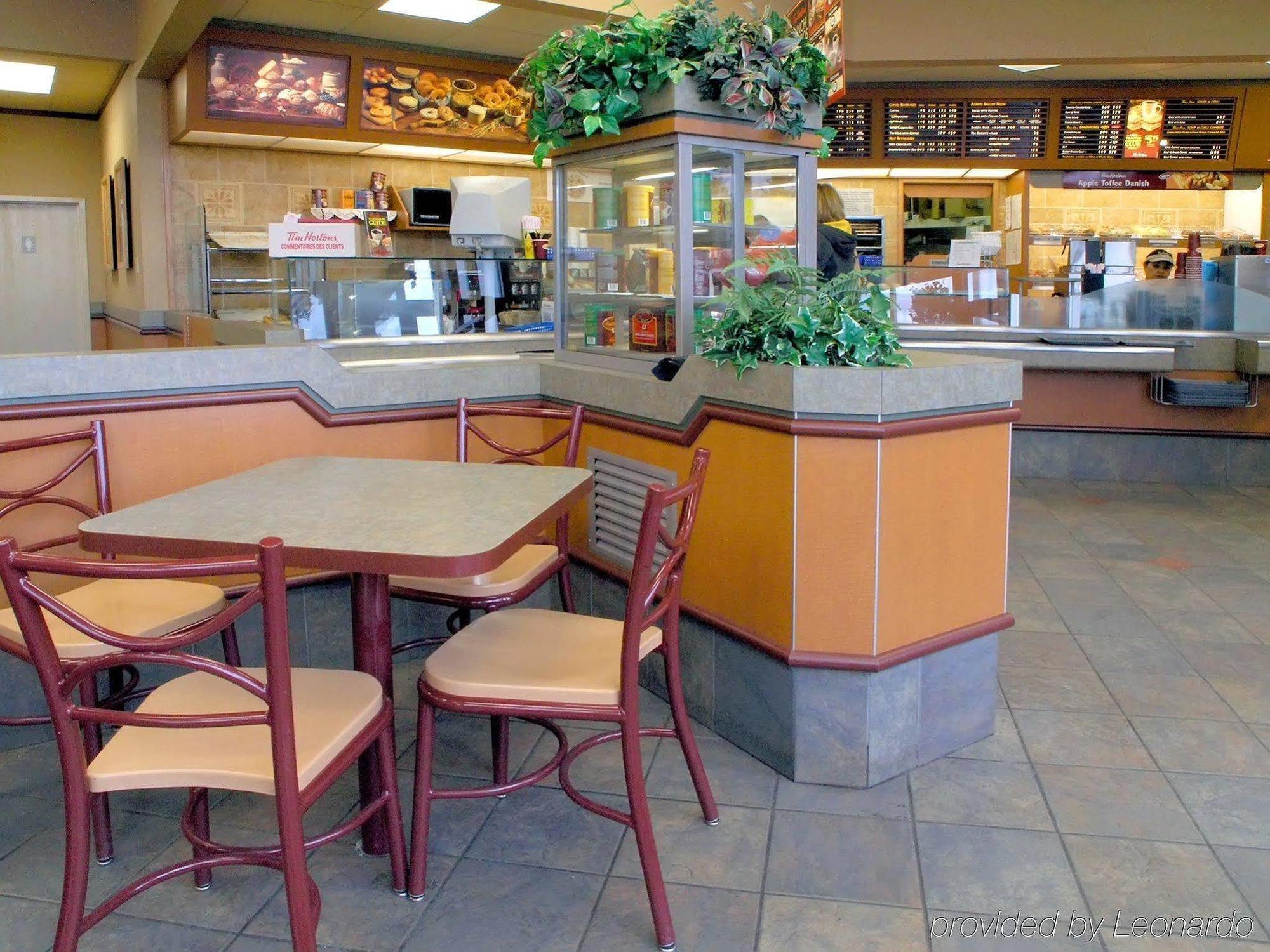 Best Western Plus City Centre Inn Edmonton Restaurant foto